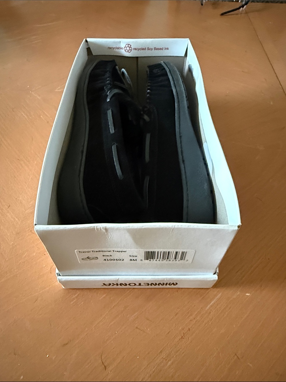 Men’s Minnetonka Black Suede Moccasin Slippers - Picture 5 of 5